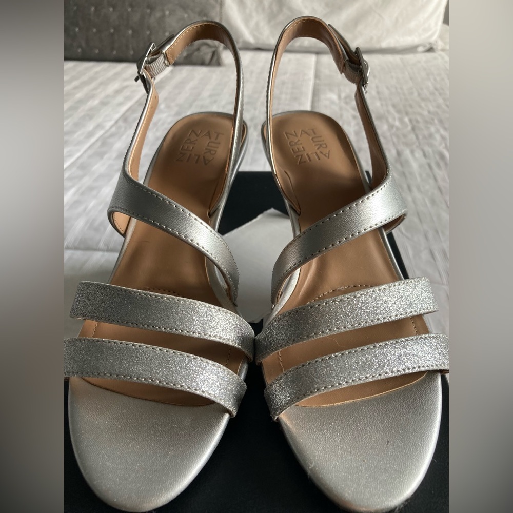 Naturalizer Silver Heels